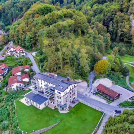 Grafenburg, Residenz Kaiserreich Kiefersfelden